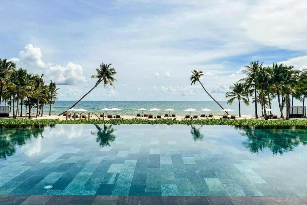 Marina Resort Waterfront Minh Phu Quoc Beach Swimming Pool Dış mekan fotoğraf