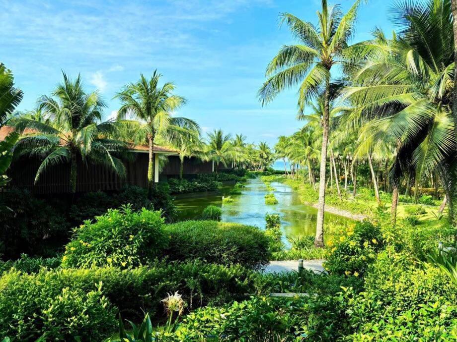 Marina Resort Waterfront Minh Phu Quoc Beach Swimming Pool Dış mekan fotoğraf